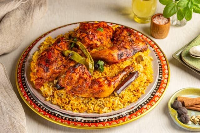 (منسف) كيلو رز مع فروج من دون بطاطا 