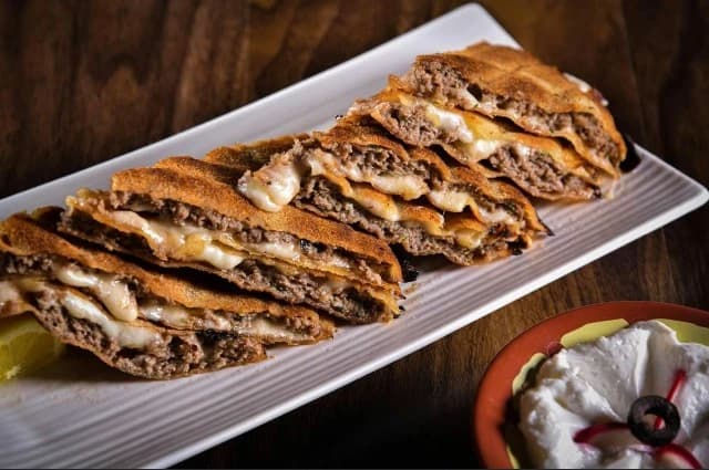 طوشكا وجبه